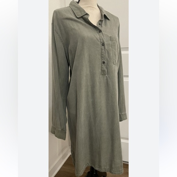 Old Navy Dresses & Skirts - Old Navy Shirt Dress